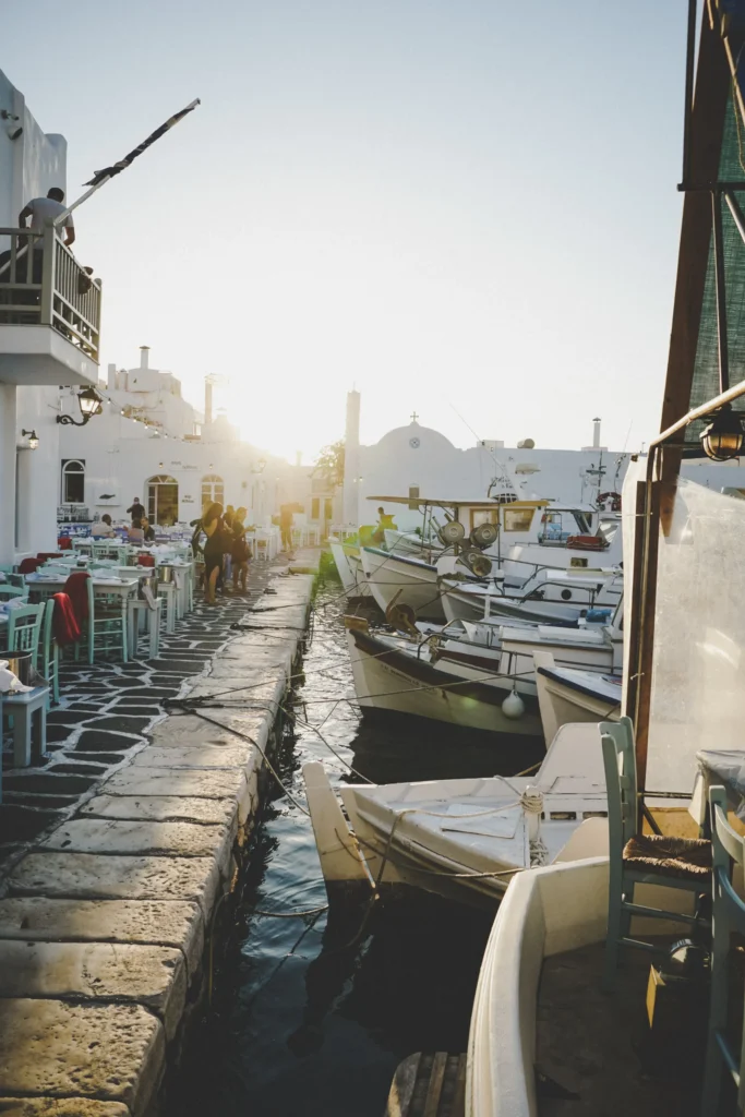 restaurant ou manger a paros