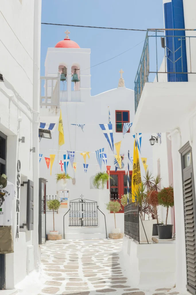 rues centre ville mykonos cyclades grece